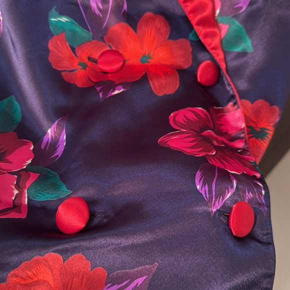 🌺✨TESORO Floral Robe ✨🌺 - Picture 9 of 10